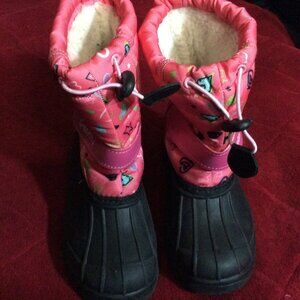 Greatonu Girls Waterproof Snow Boots in a size 13